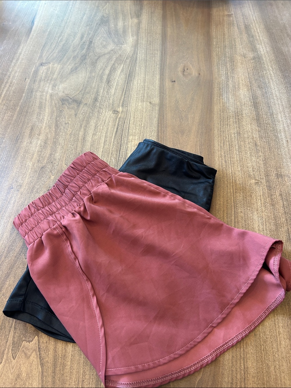 Women’s Elastic-Waist Rust Shorts & Black biker shorts